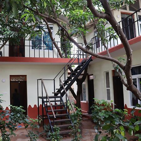 Da Mantra House Guest House Tiruvannamalai Ngoại thất bức ảnh